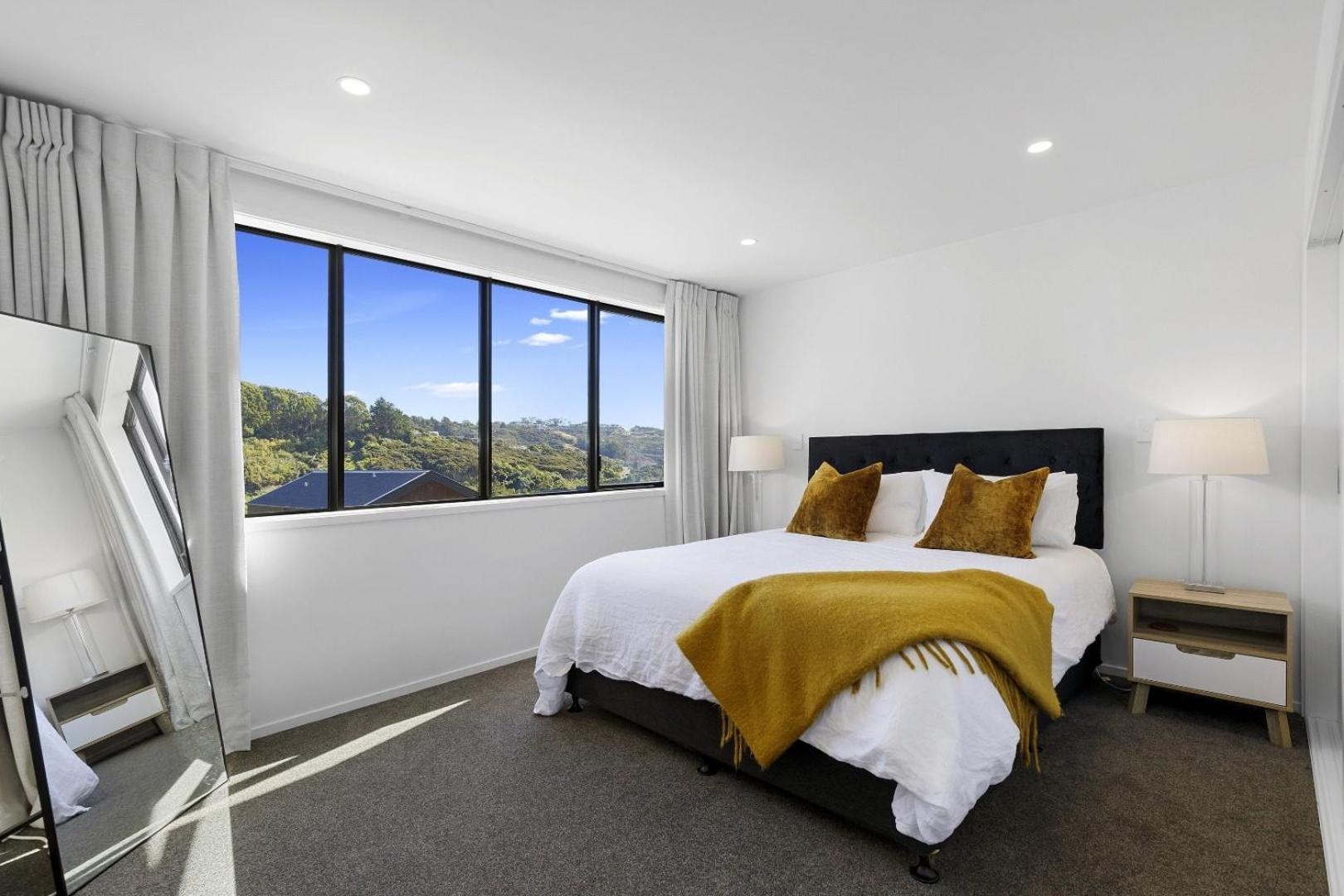 Whitby Townhouse Villa Porirua Exterior photo